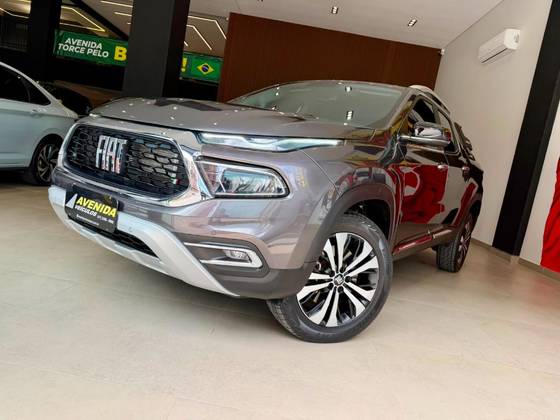 FIAT TORO 2.2 TURBO DIESEL VOLCANO 4WD AT9 FIAT TORO 2.2 TURBO DIESEL VOLCANO 4WD AT9